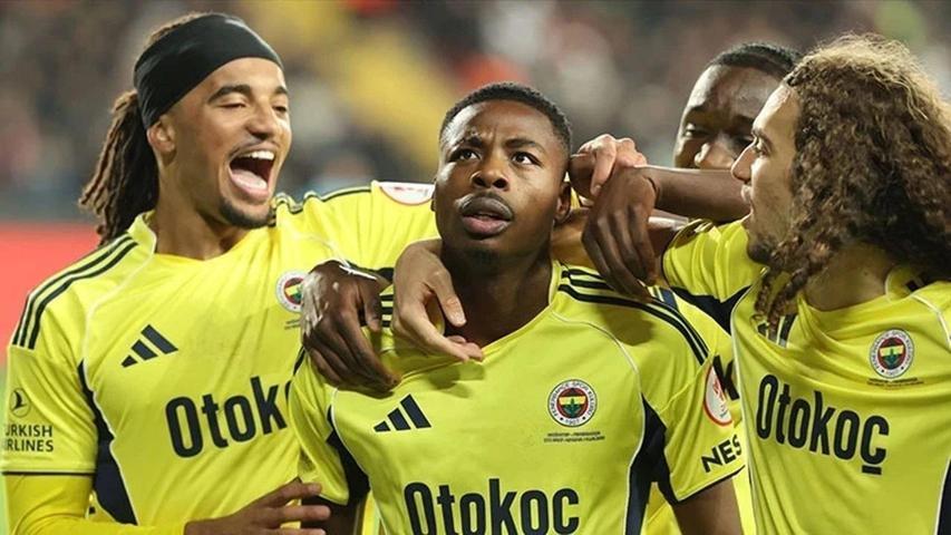 GORNİK ZABRZE - FENERBAHÇE MAÇI KAÇ KAÇ BİTER Yapay zekadan UEFA Şampiyonlar Ligi 2. ön eleme turu rövanş maçı için şaşırtan tahmin