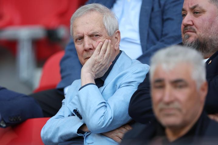 Fenerbahçe Başkanı Aziz Yıldırımdan kendisine dava açan Acun Ilıcalıya cevap