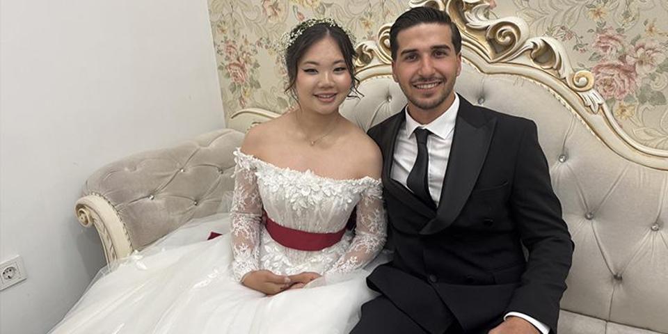 Japon geline Türk usulü düğün Dünya evine halaylarla girdi