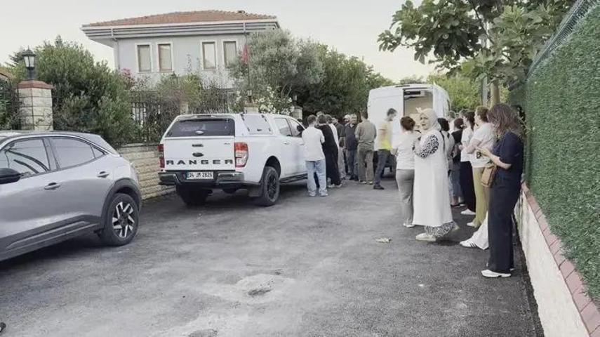 Evinde Ölü Bulunmuştu MasterChef Eren Kaşıkçı Son Yolculuğuna Uğurlandı Böyle Olmaz Yavrum