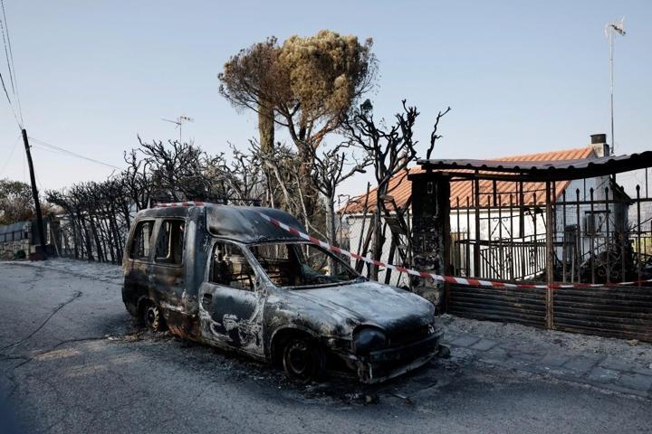 İspanyada yangın acil durumu sona erdi: Geride küle dönmüş 77 bin hektar bıraktı