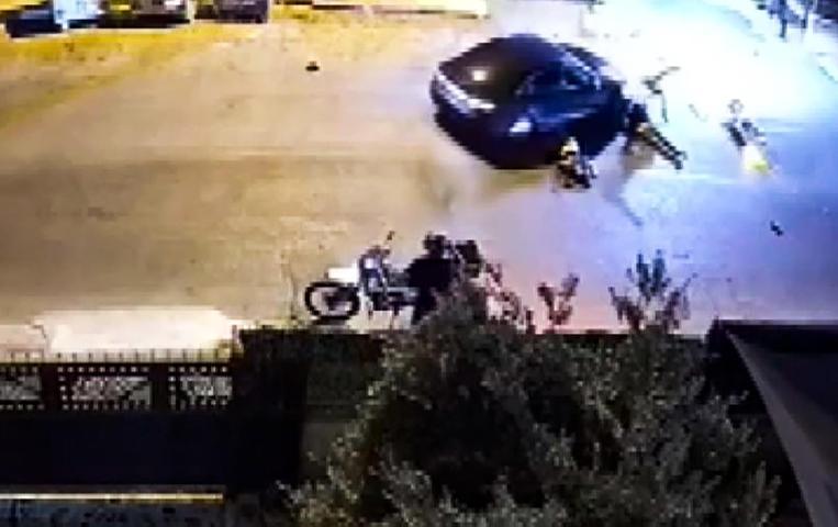 Kan donduran olay Çarptığı motosikletliyi ezip kaçtı