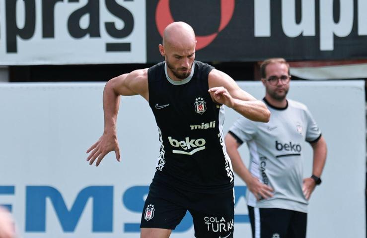 Beşiktaş’ta Leandro Trossard, mesaiye başladı