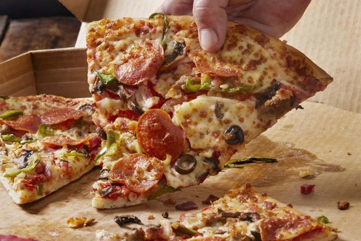 KARACİĞERDEN BEYNE KADAR ETKİLİYOR Doğal Sanılıyordu Ama Gerçek Farklı Çıktı Tokluk Hissini Engelliyor, Karaciğeri Yağlandırıyor En Çok Bu Ürünlerde Var