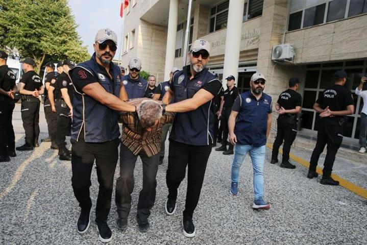Suikast timinin tek firarisiydi: FETÖcü terörist yakalanınca itiraf etti: Saldırıda ateş açtım