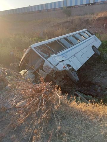 Cezayirde yolcu otobüsü devrildi: 6 ölü, 22 yaralı