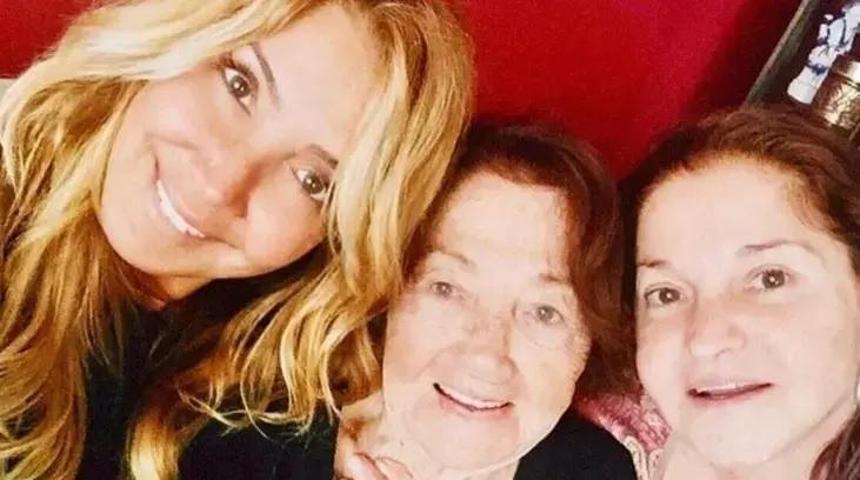 Çılgın Bedişin yıldızıydı Yonca Evcimikin anne acısı dinmiyor: Hep bizimlesin