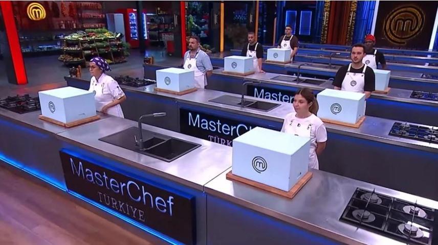 MASTERCHEF ANA KADROYA GİREN YARIŞMACI | MasterChef 18.Yarışmacı Kim Oldu MasterChef Ana Kadroya Kim Girdi, Önlüğü Kim Aldı  6 Ağustos MasterChef Kazananı