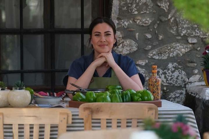 Melis Babadağ: Daha 17de Herkesin Bir Yarası Var