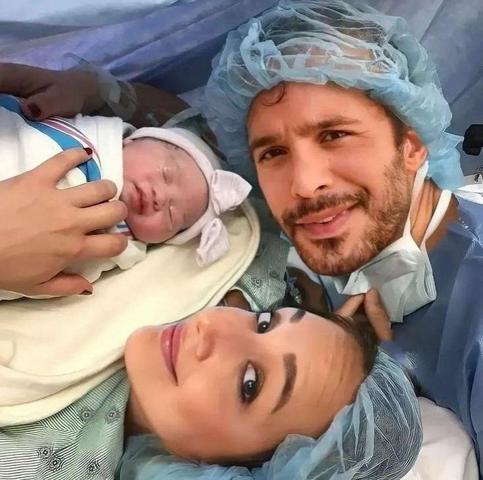 FİT İKİLİ Barış Arduç ve Tolga Sarıtaştan kas şov