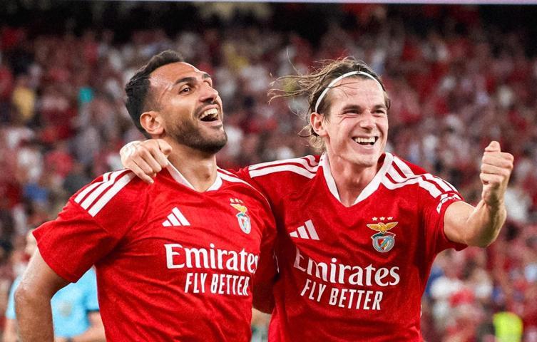 Fenerbahçe - Pavlidis görüşmelerinde sıcak gelişmeler: Benfica ile pazarlık sürüyor