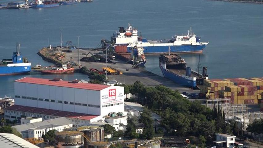 Karadenizde drone saldırısına uğramıştı Nadezhda isimli gemi Samsun Limanı’na çekildi