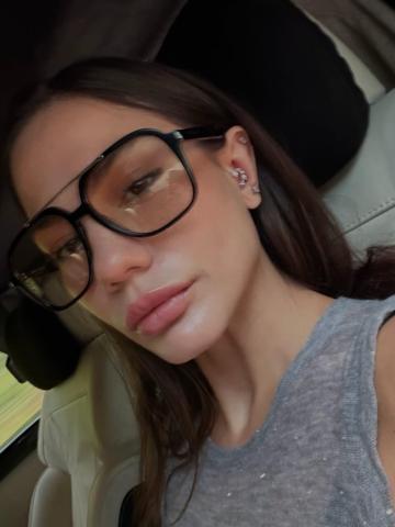 Eşref Rüyanın Nisanıydı Demet Özdemir sanal medyayı salladı: Delirirsin güzelliğe bak