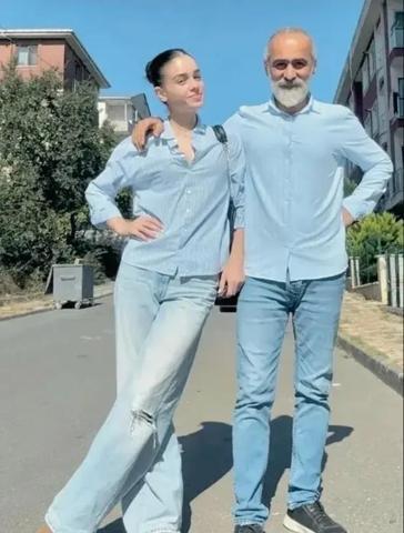 Ülkü Hilal Çiftçi’nin Babasından Menajer Gözde Yılmaz’a Sert Suçlamalar: “Ailemizi Dağıttı”