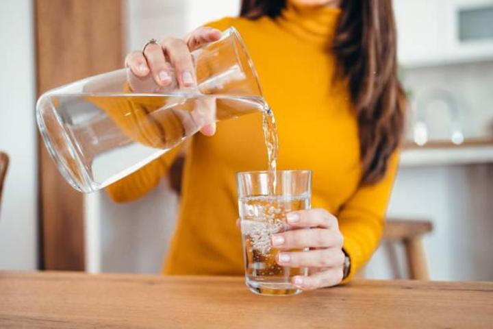 Susamayı Beklemeyin Sıcak Havada Fark Edilmeyen Su Kaybı Organları Zorlayabiliyor