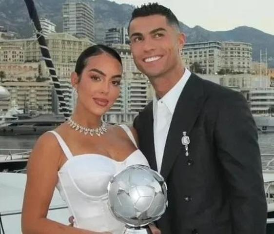 Cristiano Ronaldo ile Georgina Rodriguez evlendi 10 yıllık birliktelikte mutlu son