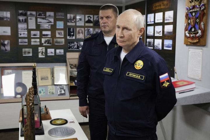 Putin resti çekti Avrupa’ya misilleme tehdidi: Gemilere el konulabileceğinin sinyalini verdi…