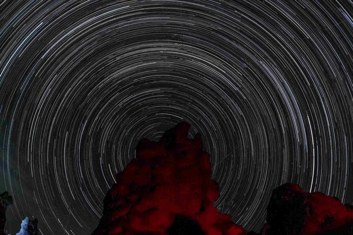 Perseid meteor yağmuru geceyi aydınlattı Yurdun dört bir yanından büyüleyici kareler…