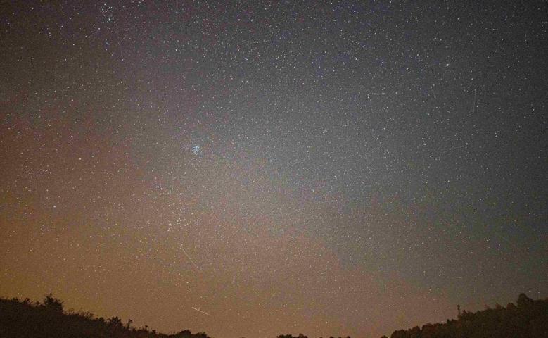 Perseid meteor yağmuru geceyi aydınlattı Yurdun dört bir yanından büyüleyici kareler…