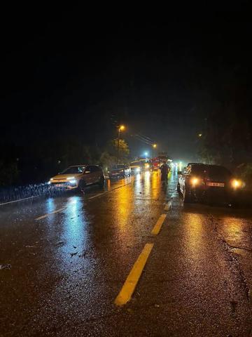 Giresunda şiddetli yağış Dereler taştı, yollar kapandı