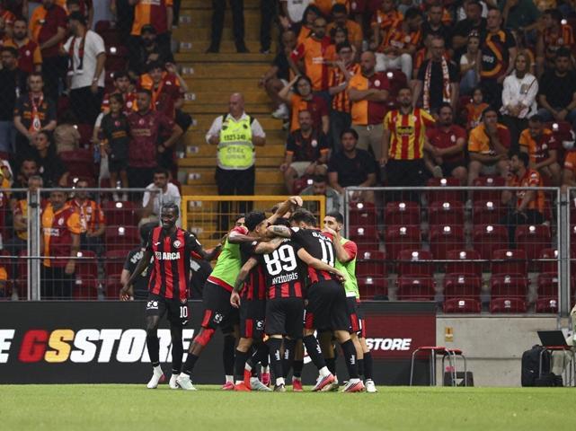Bu yangını Osimhen söndüremez | Spor yazarları, Galatasarayın puan kaybını değerlendirdi