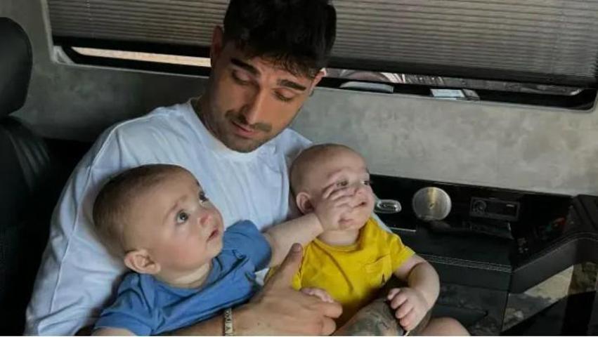 İdo Tatlıses’in İkizlerinden Eğlenceli Anlar “Yıkılırsak Kalkarız”