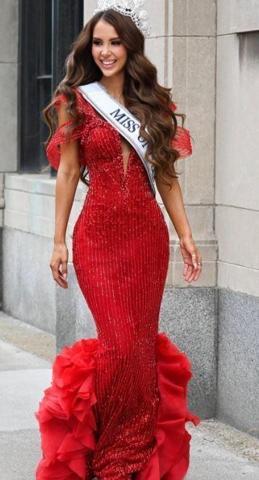 Türk kızı Aslıhan Moralı, Kanadayı salladı Miss Universe Canada 2026 güzeli seçildi