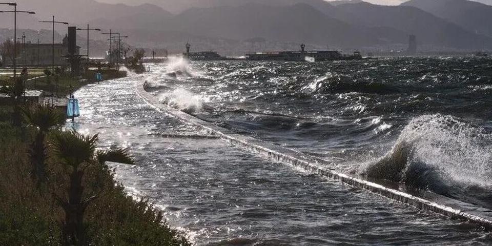 PAZAR GÜNÜ PLAN YAPANLAR DİKKAT Meteorolojiden 11 il için sarı alarm Kuvvetli yağış ve rüzgar geliyor