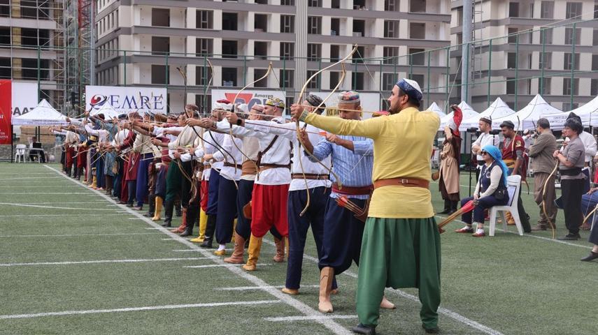 Geleneksel Türk okçuluğunda şampiyona heyecanı Oklar Amasyada havalandı