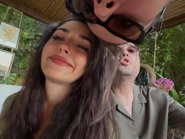 Hande Erçel’den Olay Paylaşım “Suç Ortaklarım” Dedi, Takipçileri Kayıtsız Kalamadı