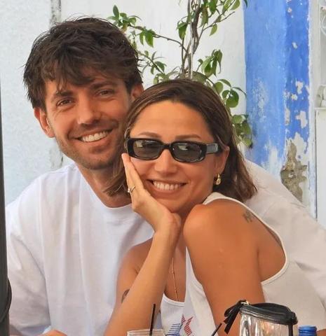 Zeynep Bastık’ın Bekarlığa Veda Partisinde Serkay Tütüncü Sürprizi Duvağındaki Detay Olay Oldu