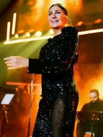 Sibel Can’ın son hali sanal medyayı ikiye böldü Sahne görüntüsü gündem oldu