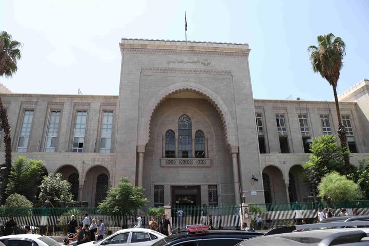 Suriyede mahkeme sonucu belli oldu: Esadın kuzeni hakkında idam kararı