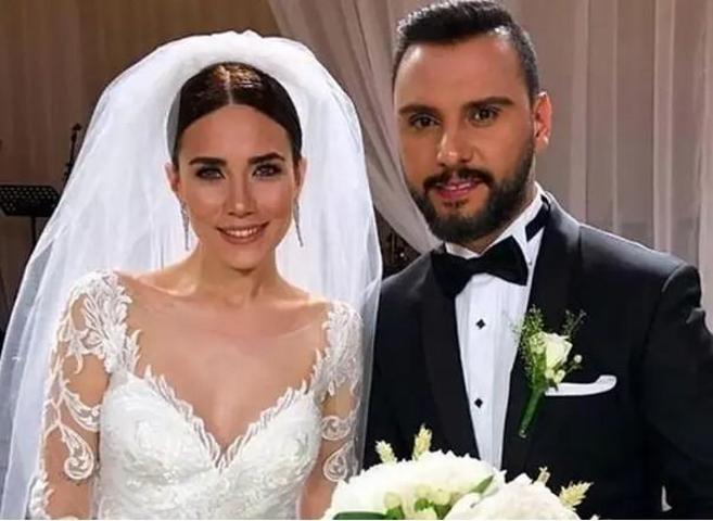 Alişan çocuklarıyla tekne tatilinde Eliz ve Burak’la keyifli anlar