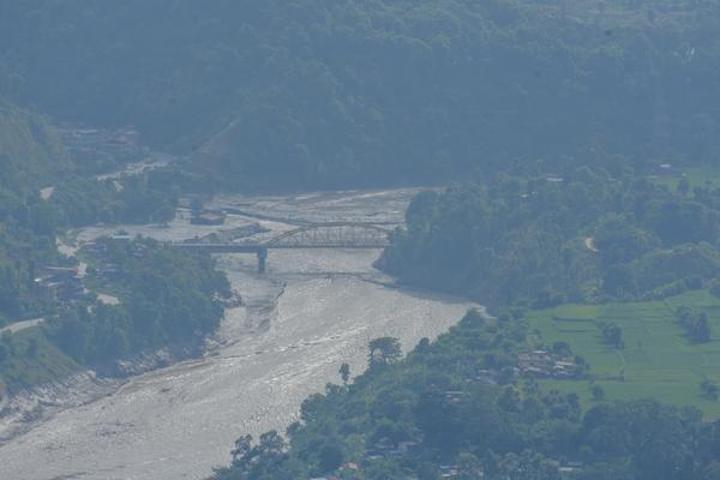 Nepalde sel felaketi Ölü sayısı artıyor, yüzlerce kayıp var