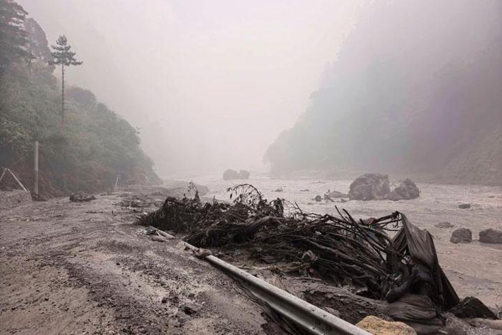 Nepalde ölüm seli nasıl geldi Dünya böylesini yaşamadı