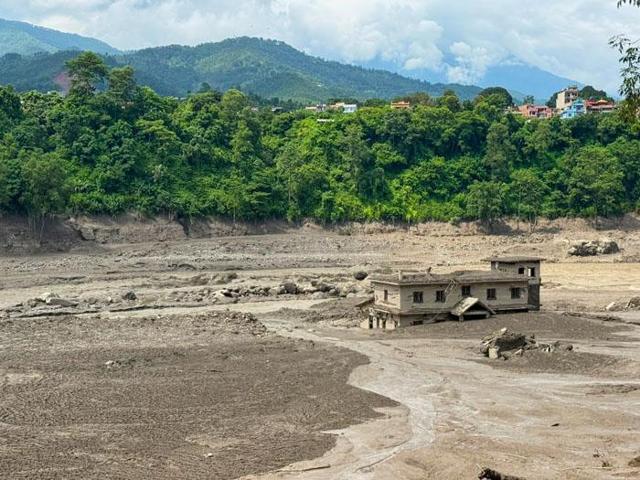 Nepalde ölüm seli nasıl geldi Dünya böylesini yaşamadı