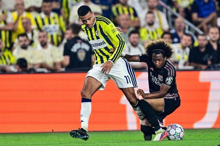 TRANSFER AÇIKLANDI | Fenerbahçe de ilgilenmişti Malick Fofana savaşanı kazanan belli oldu....