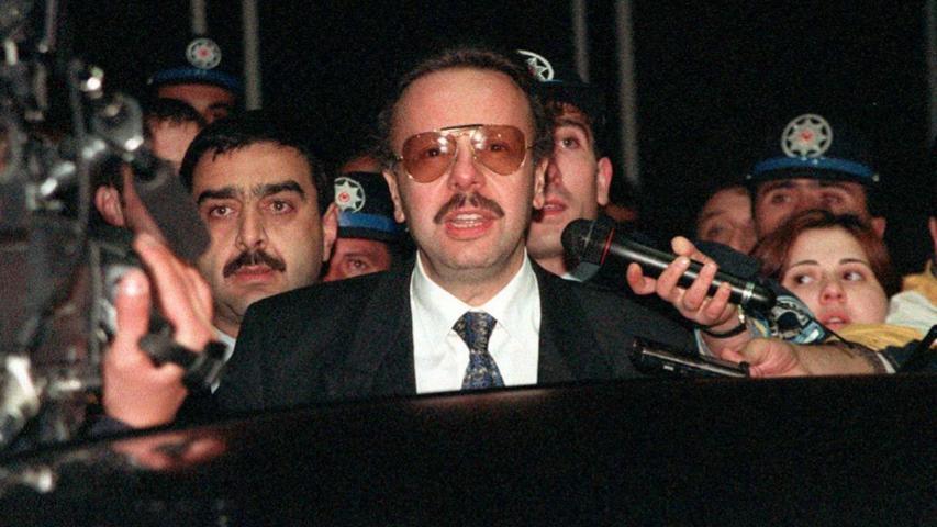10 yılın ardından açılan dosya ve soru işaretleri: Eski bakanın ölümünde gözler o raporda