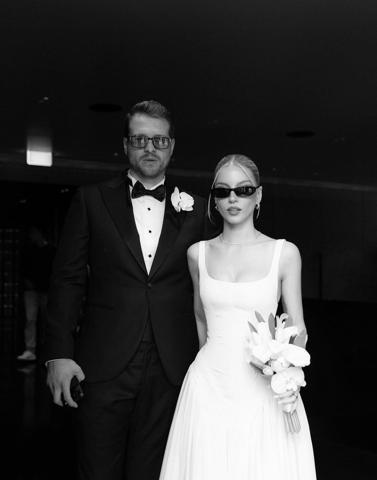 Burak Yörük ve Tuana Yılmaz evlendi Düğünden ilk kareler sanal medyaya damga vurdu TEBRİKLER