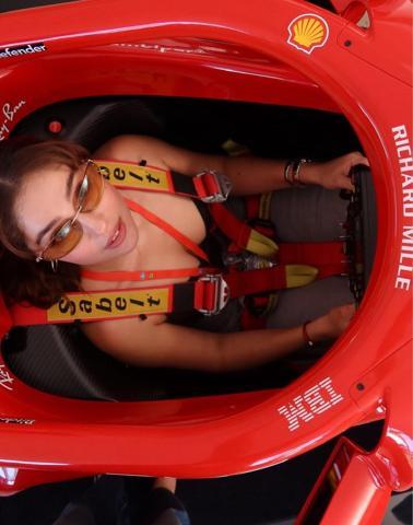 Güller ve Günahların Zeynepi Cemre Baysel, İtalyada F1 heyecanını yerinde yaşadı