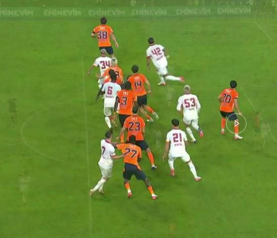 Başakşehir - Galatasaray maçında verilen penaltı kararı doğru mu