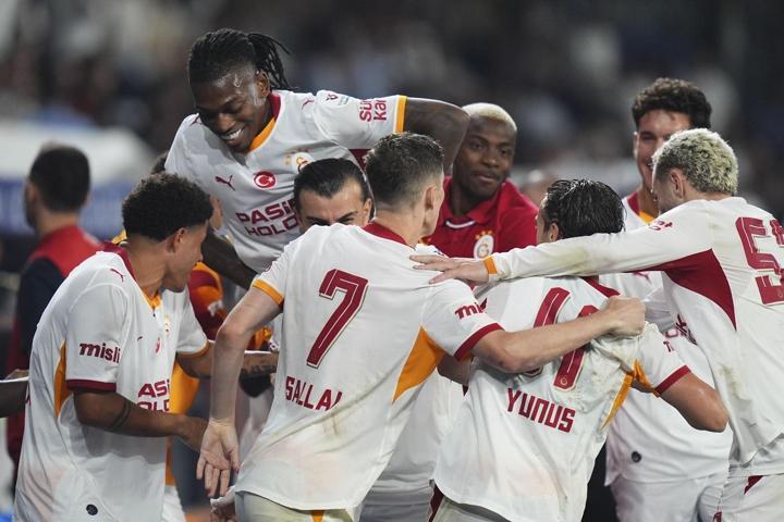 Şampiyonlar Ligi öncesi iki yıldız kayıp: Galatasaray’da Sporting hesabı değişti
