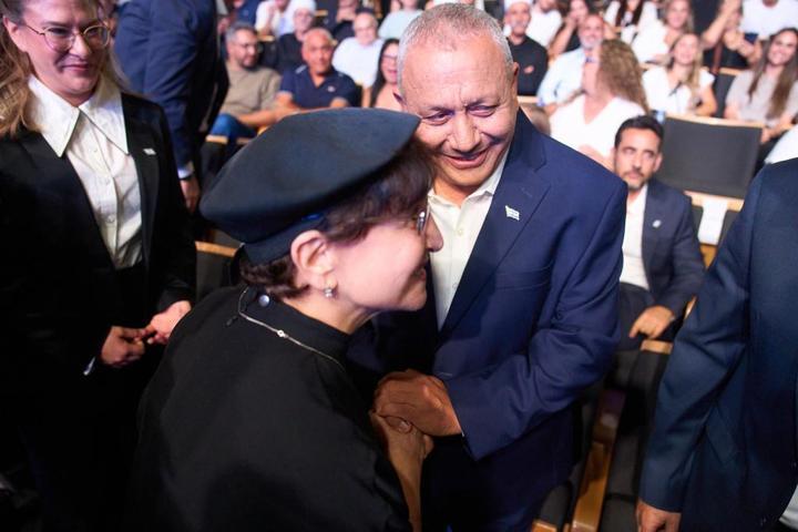 İsrail seçimlerinde sürpriz senaryo: Netanyahu, rakibi Eisenkot ile hükümet kurabilir mi İş dünyasında olsa Rekabet Kurumu incelerdi...