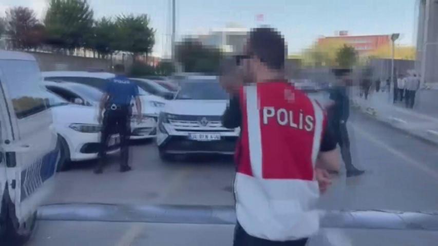 Trafikte ünlü oyuncu Melisa Döngele silahlı tehdit: Şüpheli tutuklandı