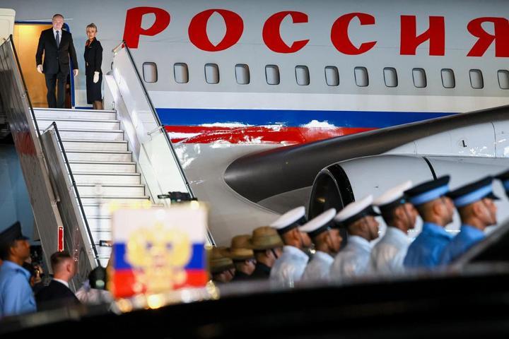 BRICS liderleri Yeni Delhide bir araya geliyor: Putin, Şi, Pezeşkiyan aynı zirvede Masadaki başlıklar…