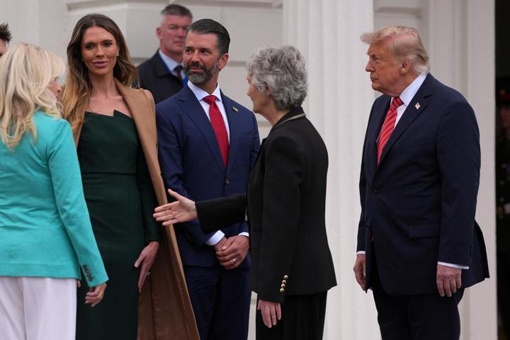 Trump’tan Dublin’de şaşırtan çıkış Bir sözüyle ortalık karıştı: “En nihayetinde birleşecek”