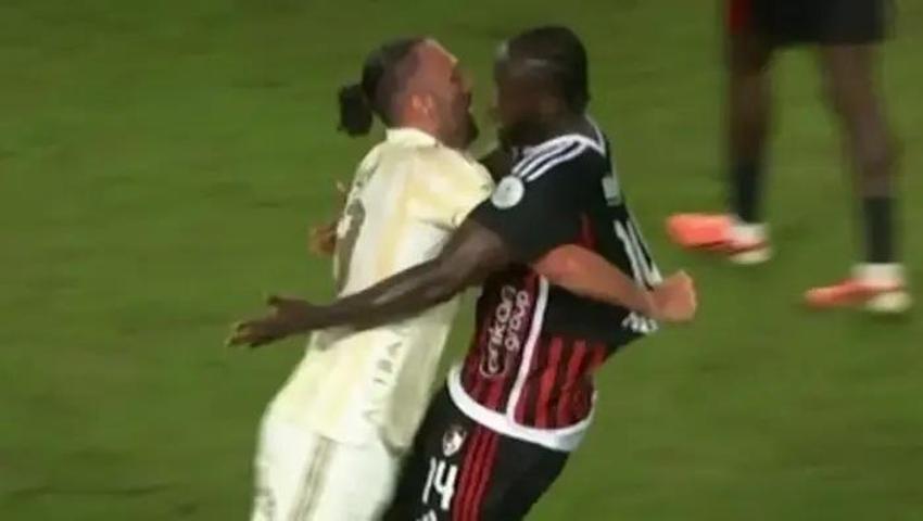 Gaziantep FK - Fenerbahçe maçındaki düdükler, eski hakemlerce yorumlandı: Sınıfta kaldı