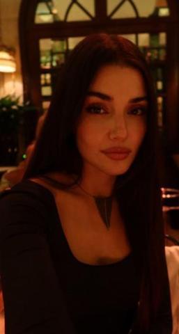 Hande Erçel tarzıyla sosyal medyayı salladı: Dünya güzeli