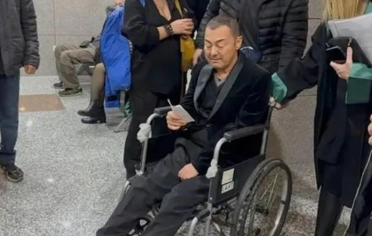 Yıllardır MS hastalığıyla mücadele ediyor Serdar Ortaç hastaneden paylaştı